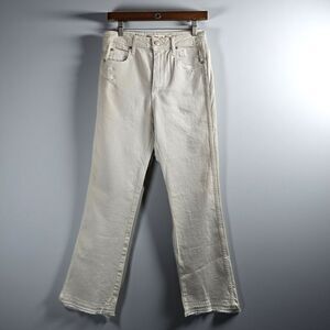 AMO Bella High Rise Straight - White Oak Raw Hem Size 27 US 4 Light Distressing